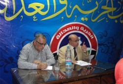 ندوة بالإسكندرية: "أخونة الدولة" أكذوبة والشعب اختار الإسلاميين بإرادته