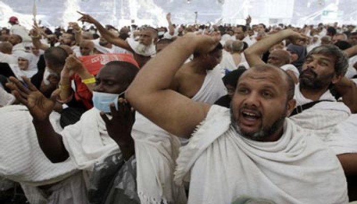 اليوم.. وفد الرحمن يرمون إبليس بالجمرات