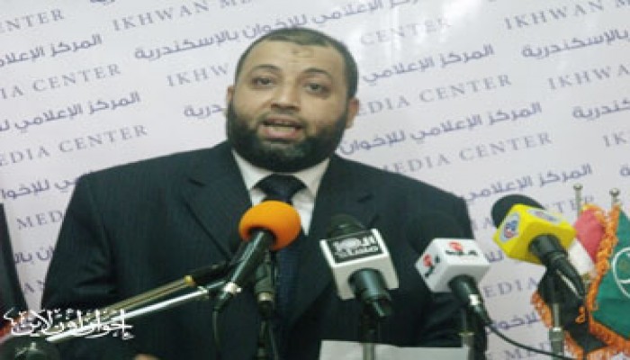 طاهر عبد المحسن يدعو الشعب لإبداء ملاحظاته على مسودة الدستور