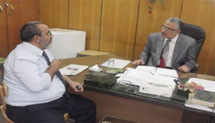 "الحرية والعدالة" بالمنيا يلتقي وكيل التموين لحل مشكلات أبو قرقاص