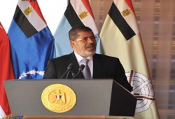 الرئيس مرسي يشهد بيان رماية لصواريخ وأنظمة الدفاع الجوي