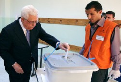 صحف العالم: الانتخابات الفلسطينية كتبت نهاية سلطة أبو مازن