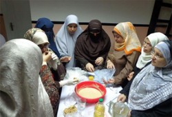 دورة متكاملة في الطهي لسيدات الحرية والعدالة بالمنتزه