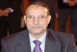 تأجيل محاكمة إسلام عفيفي لاتهامه بقذف عصام العريان لـ 10 ديسمبر