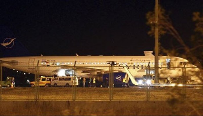 وزير تركي: تصرفنا مع الطائرة السورية وفق قوانين الطيران المدني