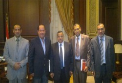 رئيس "الشورى" يبحث مع الدمايطة مشكلات صناعة الأثاث