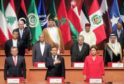 قادة الدول العربية وأمريكا الجنوبية يؤكدون على عدم المساس بالرموز الدينية