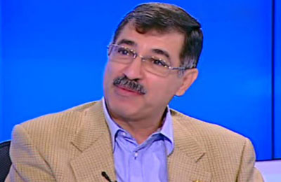 علاء صادق لمروجي الأكاذيب: فزَّاعاتكم تتكشف وأيامكم معدودة