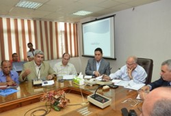 "الحرية والعدالة" بالبحيرة يطالب المحافظ بحل مشكلات الإقليم