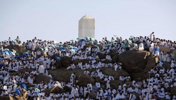 السعودية تحظر أي شعارات سياسية خلال مناسك الحج والعمرة