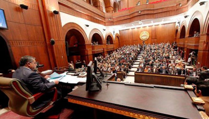 "صناعة الشورى" تبحث مشاكل شركات البترول بالبحر الأحمر