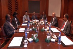 وزير العدل السوداني: نأمل في نجاح مفاوضات أديس أبابا