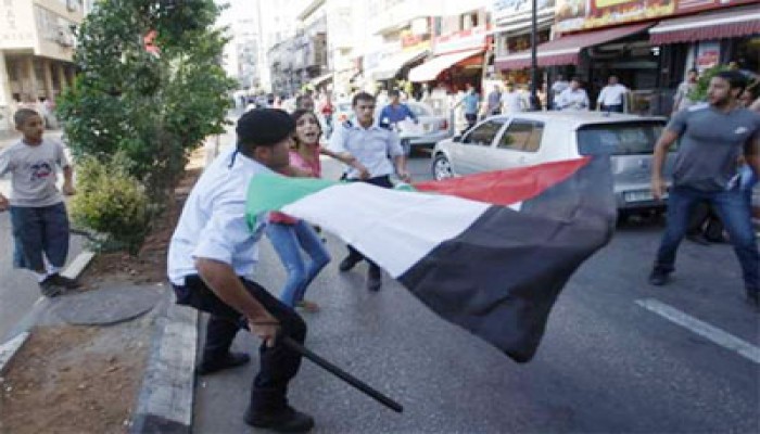 فلسطينيون يحتجون في بيت لحم ضد غلاء المعيشة والاعتقالات السياسية
