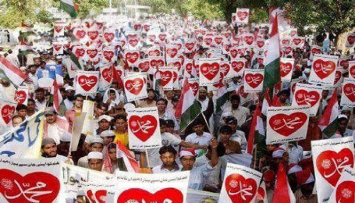 أقباط منفلوط يرفضون الإساءة للرسول في اتصال بـ"الحرية والعدالة"