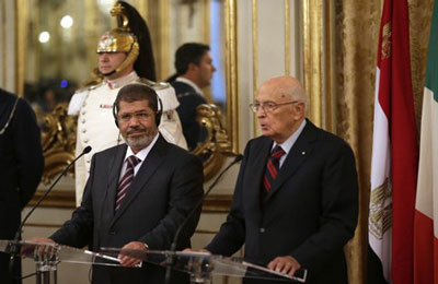 قمة مصرية إيطالية بين الرئيسين مرسي ونابوليتانو