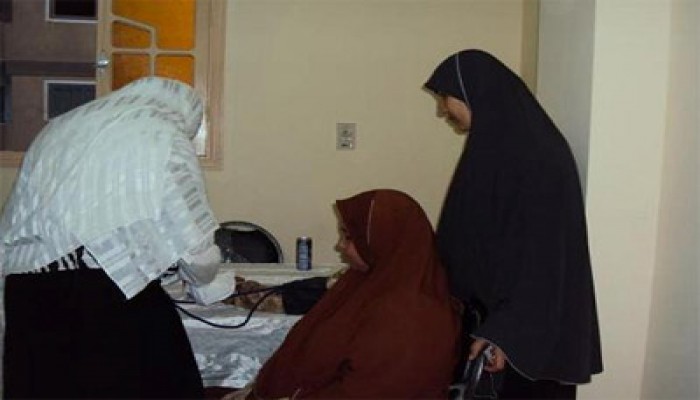 قافلة طبية نسائية لـ"الحرية والعدالة" بالفيوم
