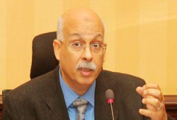 إلغاء القوافل الطبية بوزارة الصحة استجابة "للحرية والعدالة"