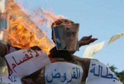 الاحتلال يساند حكومة فياض بـ63 مليون دولار خشية سقوطها!