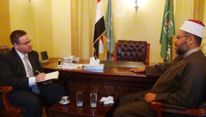 د. عبد الرحمن البر يكتب: لقاء مع سكرتير أول السفارة الأمريكية (2)