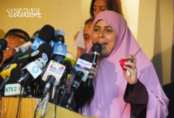 د. هدى غنية: المادة الثانية في الدستور كما هي