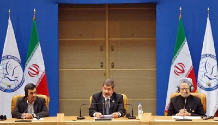 إيران تعترف بتحريف الترجمة في خطاب الرئيس مرسي