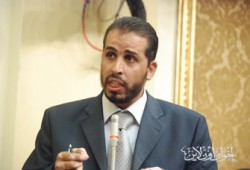 عبد العزيز خلف يطالب الأمن بضبط الشارع الأسيوطي