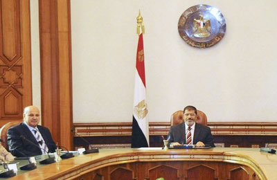 نائب الرئيس: مرسي أمر بإعادة النظر في منظومة تشريعات النشر