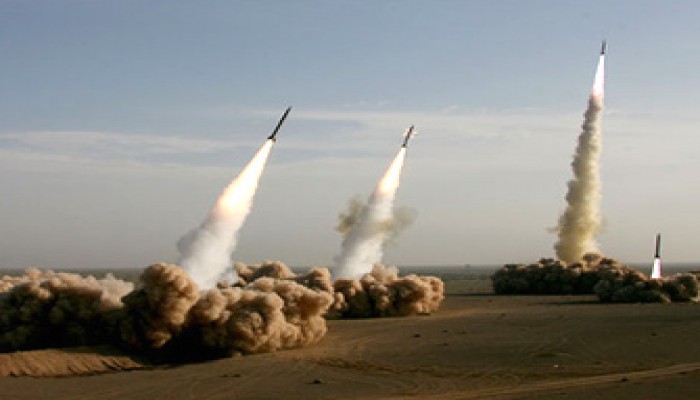 سقوط صاروخين على منطقة أم الرشراش