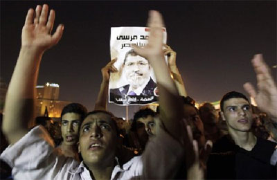 التحرير يواصل الاحتفاء بقرارات الرئيس ويطالب بإقالة النائب العام