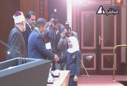 الرئيس يكرم الفائزين في المسابقتين المحلية والعالمية للقرآن الكريم