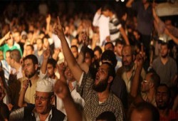 وقفة تضامينة في غزة مع الشعب المصري