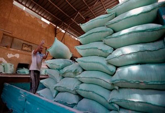 17 ألف طن دقيق زيادة في حصة المنيا تنفيذًا لبرنامج الرئيس