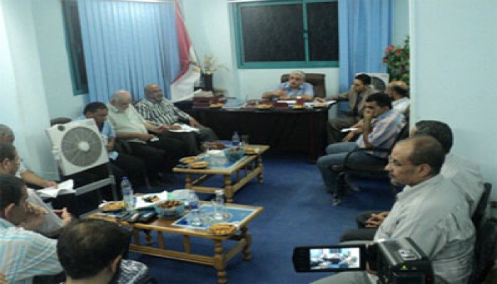 القوى السياسية بالمنيا تبحث آليات تنفيذ "وطن نظيف"