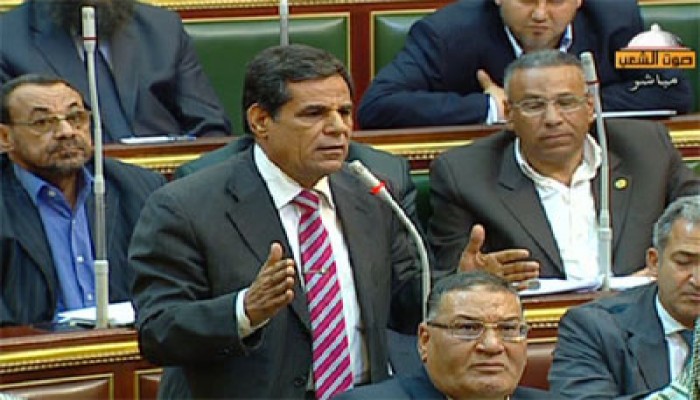 عبود: إلغاء "المكمل" والاستفتاء على البرلمان بيد الرئيس