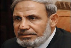 الزهار ووفد من حماس يعبرون منفذ رفح