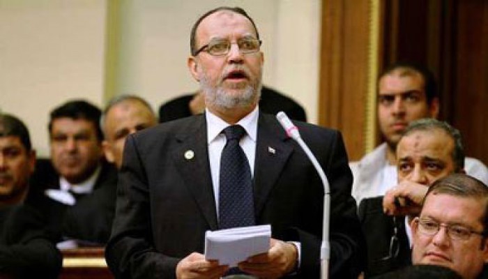 العريان: الرئيس خادم للشعب والمحتجون أمام مكتبه عانوا ظلمًا طويلاً