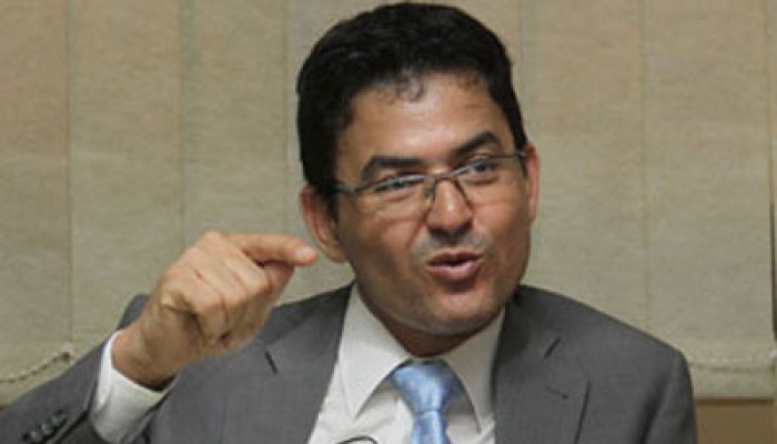 محسوب: الدفاع عن الحرية يكون برفض عسكرة الحكم