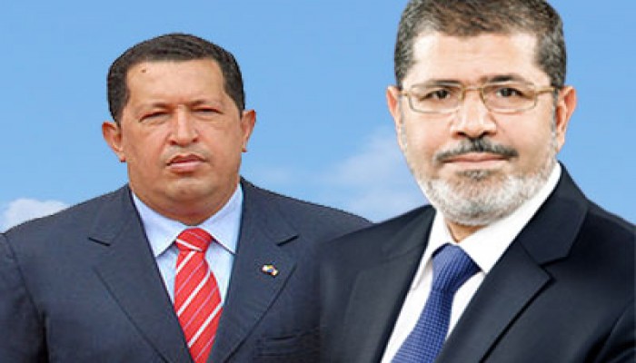 مرسي يهنئ تشافيز بعيد الاستقلال