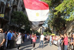 رفع علم مصر بدمياط احتفالاً بتنصيب د. مرسي رئيسًا للجمهورية