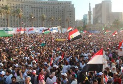 ثوار التحرير: د. مرسي أعظم رئيس في الدنيا