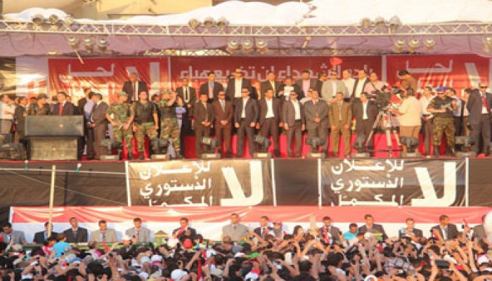 رئيس الجمهورية لثوار التحرير: الشعب صاحب الشرعية الوحيدة