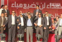 أفراح بالميدان عقب خطاب الرئيس محمد مرسي