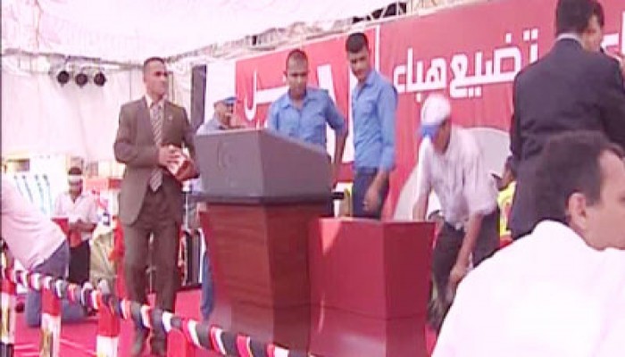 منصة لوزارة الإعلام بميدان التحرير لنقل بيان مرسي للشعب