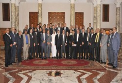 مرسي لرؤساء الأحزاب: لا مكان في مصر للتصادم أو التخوين