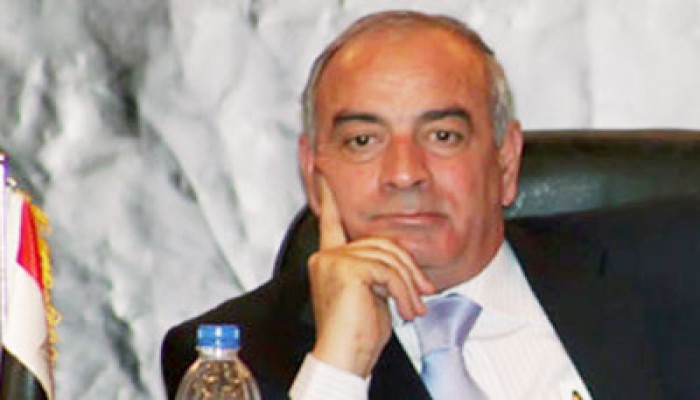 محافظ أسيوط يهنئ رئيس الجمهورية ويدعو للتوحد خلفه