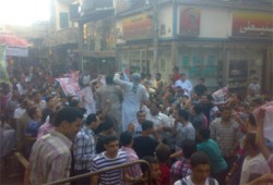 آلاف "الشراقوة" يهتفون "ارفع راسك فوق.. رئيسنا مرسي"