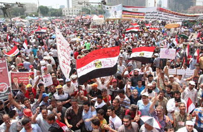 ثوار التحرير: فوز الرئيس مرسي حلم العمر