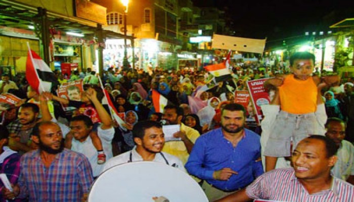 مسيرة حاشدة بأسوان احتفالاً بفوز مرسي في انتخابات الرئاسة