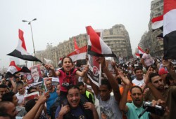 أهالي سوهاج: فوز د. مرسي قصم ظهْر الفلول ووحَّد الشعب