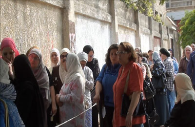 احتجاز مواطنة "شرقاوية" صوَّتت بدلاً من أخرى بالدقهلية